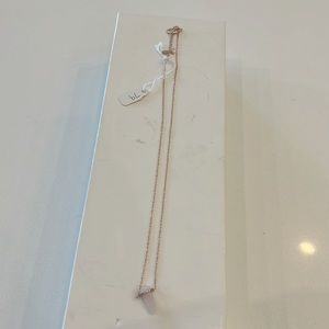 New with tag rose gold rose quartz necklace